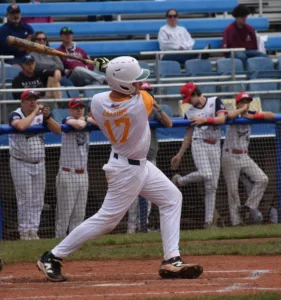 Florida beats Connecticut for National Division's No. 2 seed
